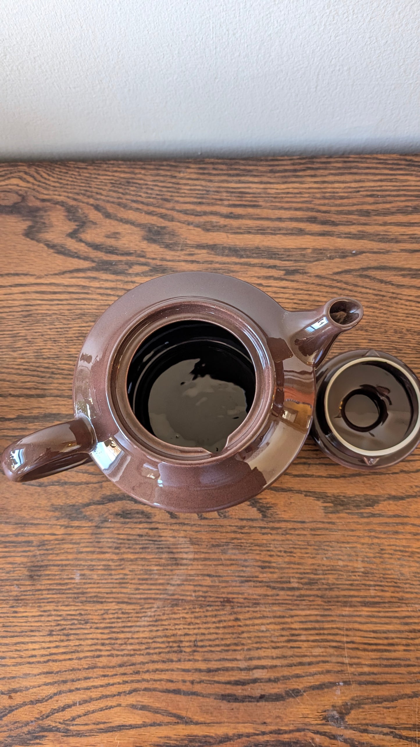 Hershey's Hot Cocoa Pot & 4 Hot Cocoa Mugs