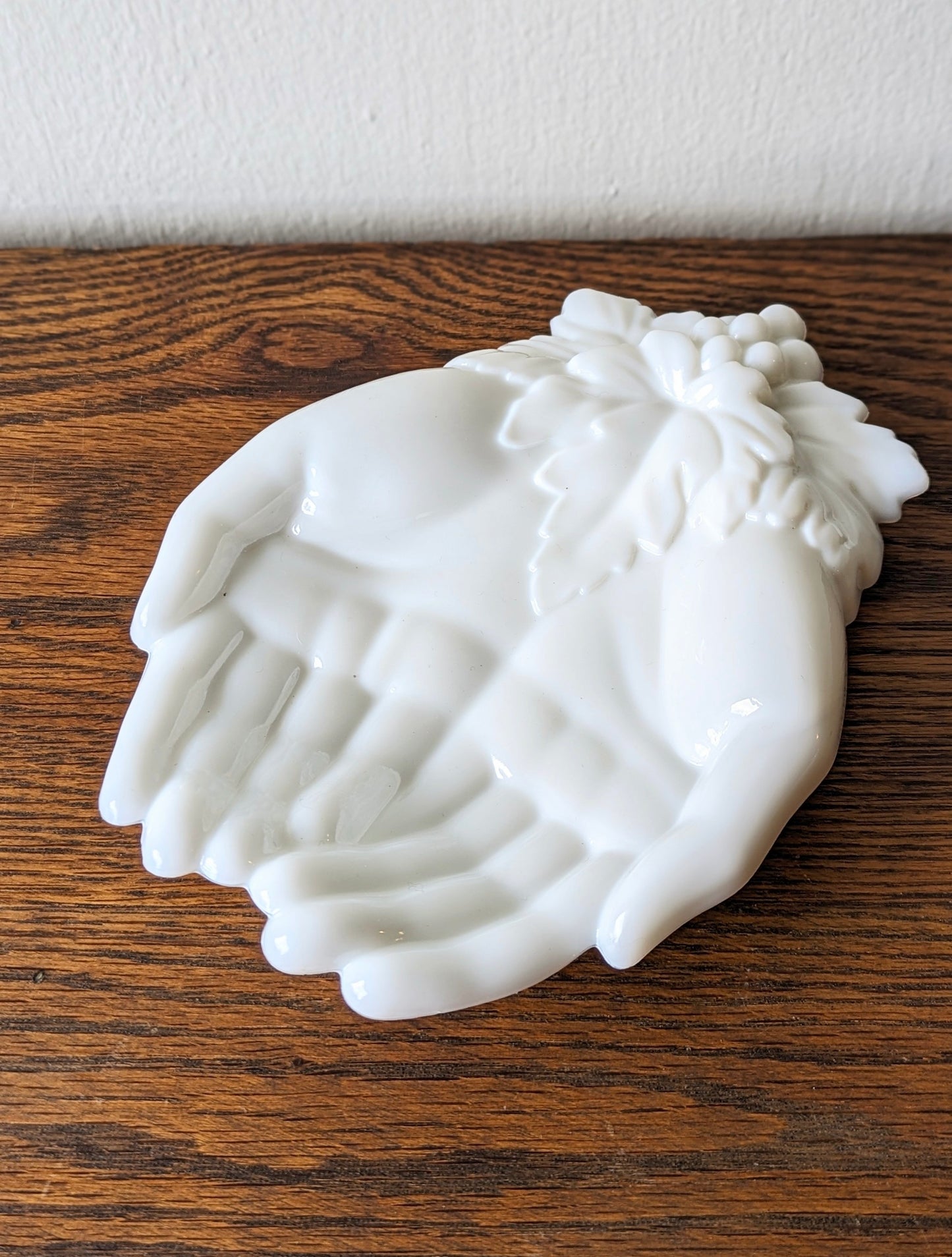 Westmoreland Milk Glass Open Hands Trinket Dish