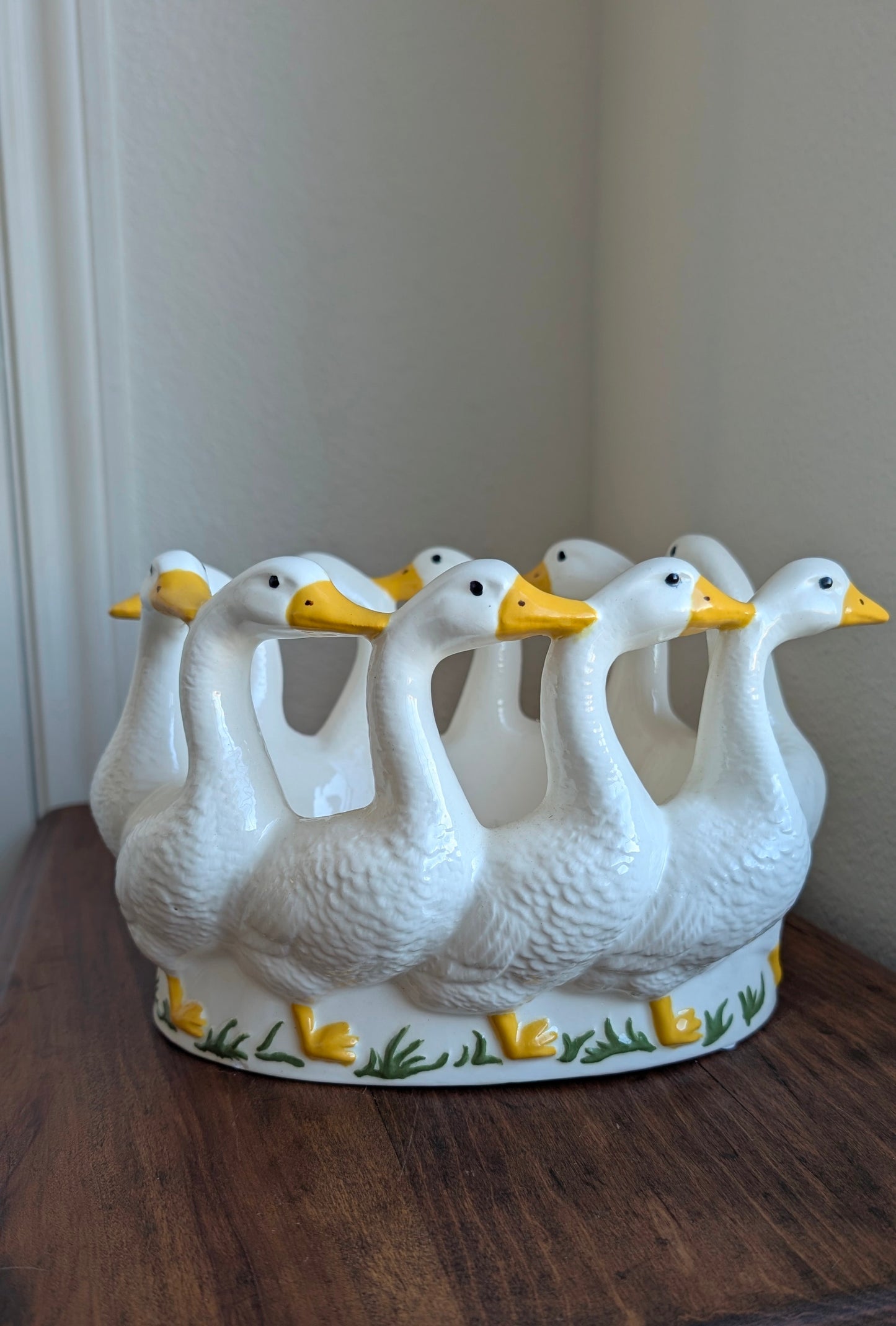 Holland Mold Ring of Ducks Planter