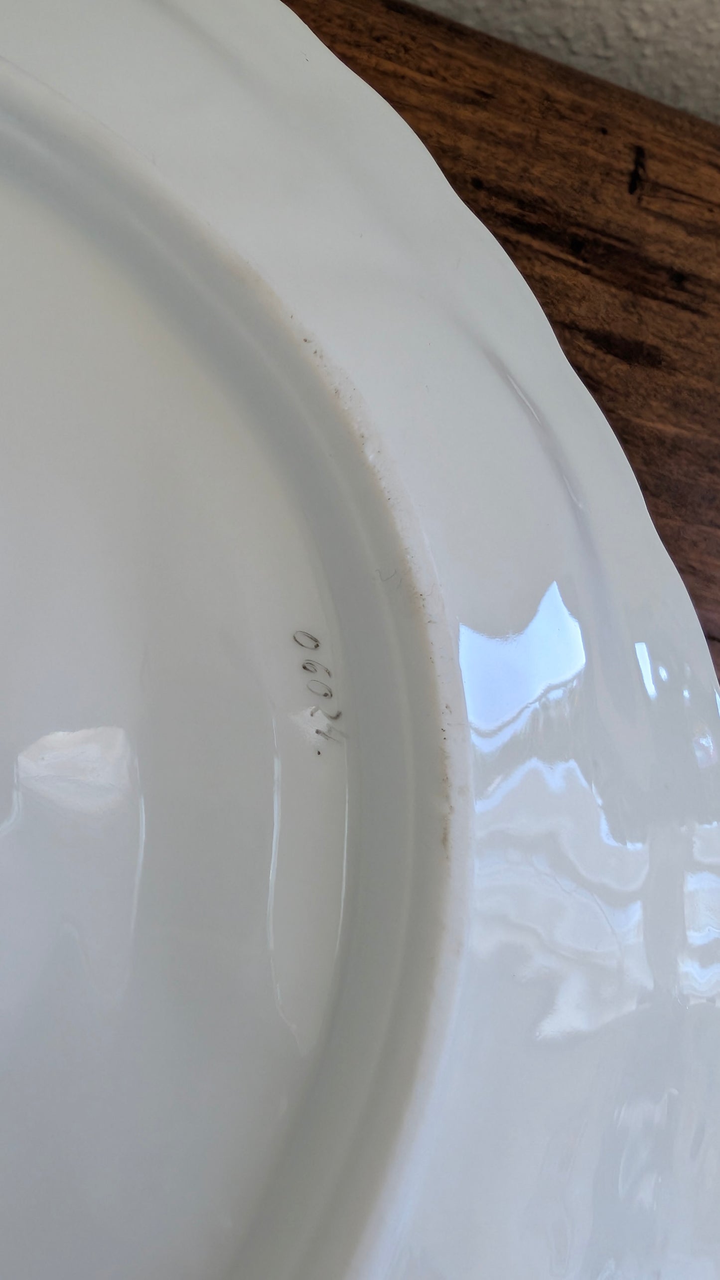 Set of Four Oyster Plates with Brass Stand