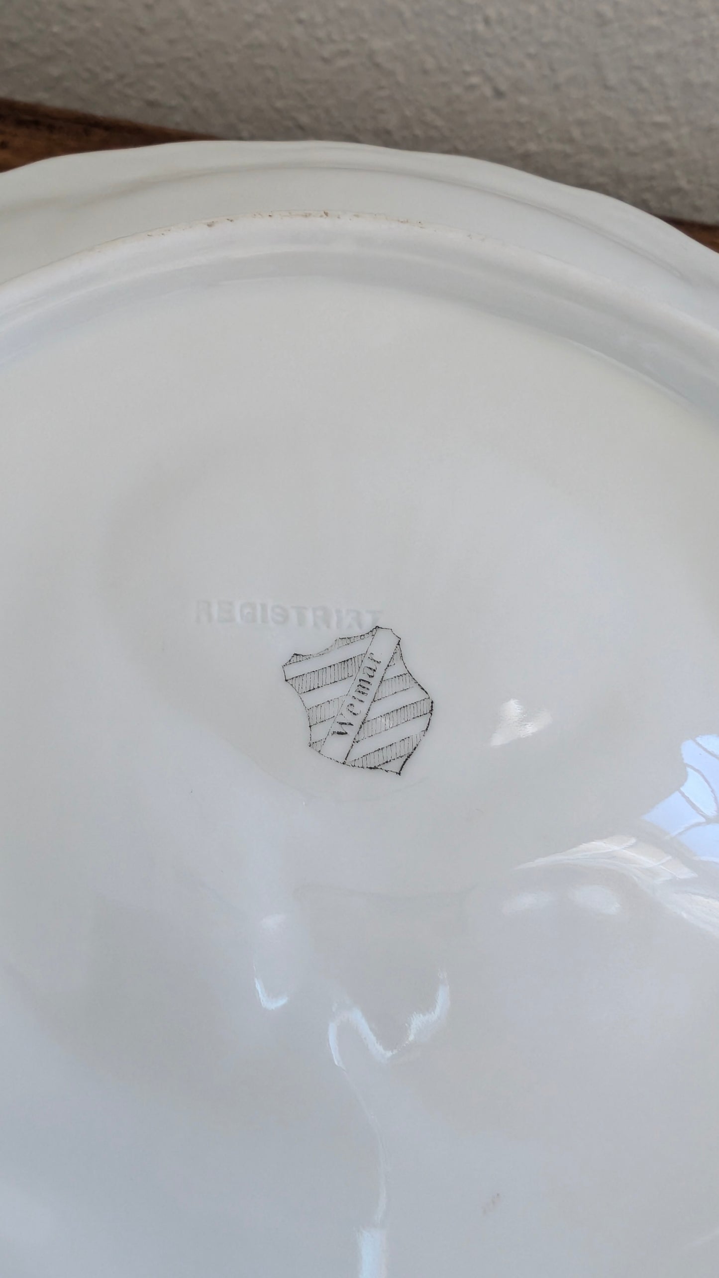 Set of Four Oyster Plates with Brass Stand